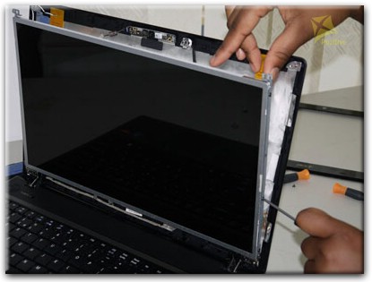 Замена экрана ноутбука Emachines в Балахне