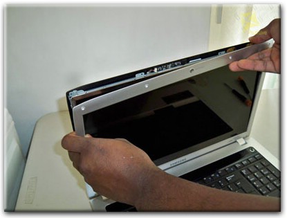Замена экрана ноутбука Samsung в Балахне